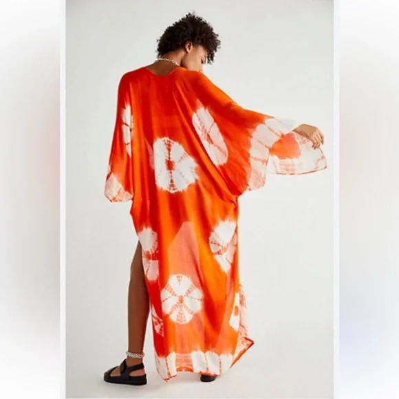 FREE PEOPLE Spellbound Tie Dye Kimono COLOR - Orange NWOT One Size - Picture 2 of 3
